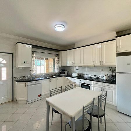 Maison Familiale Avec Terrasse, Bbq Albufeira Exteriér fotografie